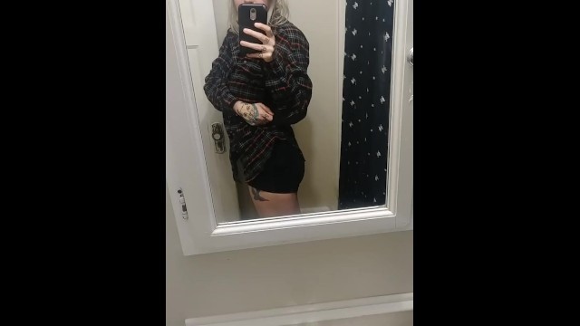 CUTE BLONDE RIPS a LOUD, SEXY FART IN THE MIRROR