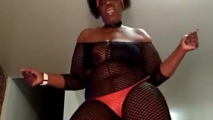 Youtuber Joycelyn Sabal - Dancing boob exposed on fishnet