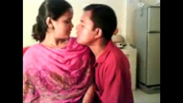 Amateur Indian Nisha Enjoying With Her Boss - Free Live Sex - www&period;goo&period;gl&sol;sQKIkh